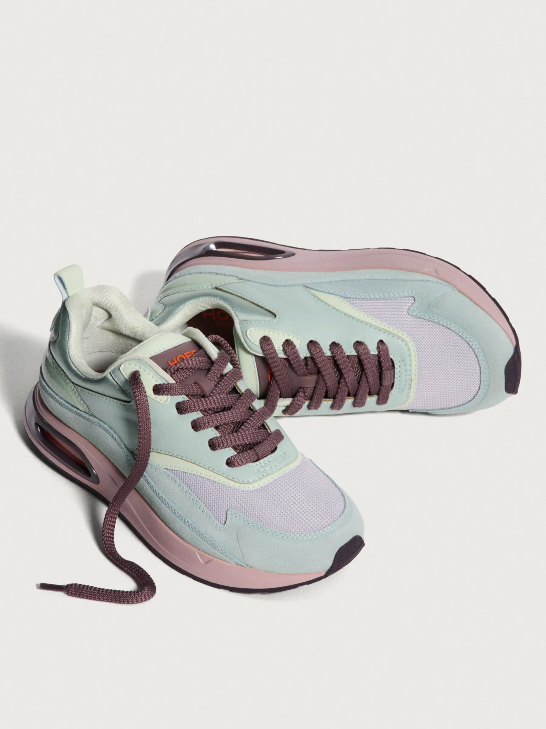 Outlet ATOMIUM Damen Skyline