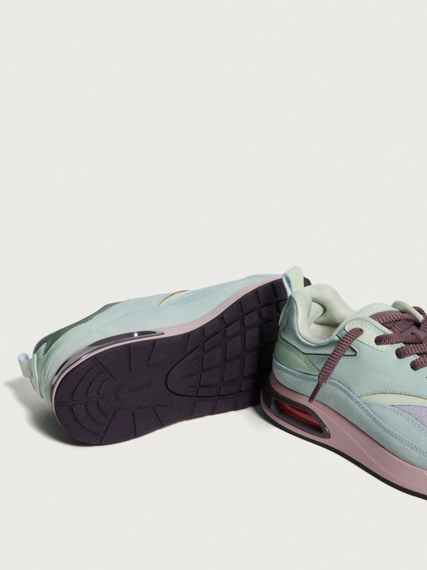 Outlet ATOMIUM Damen Skyline