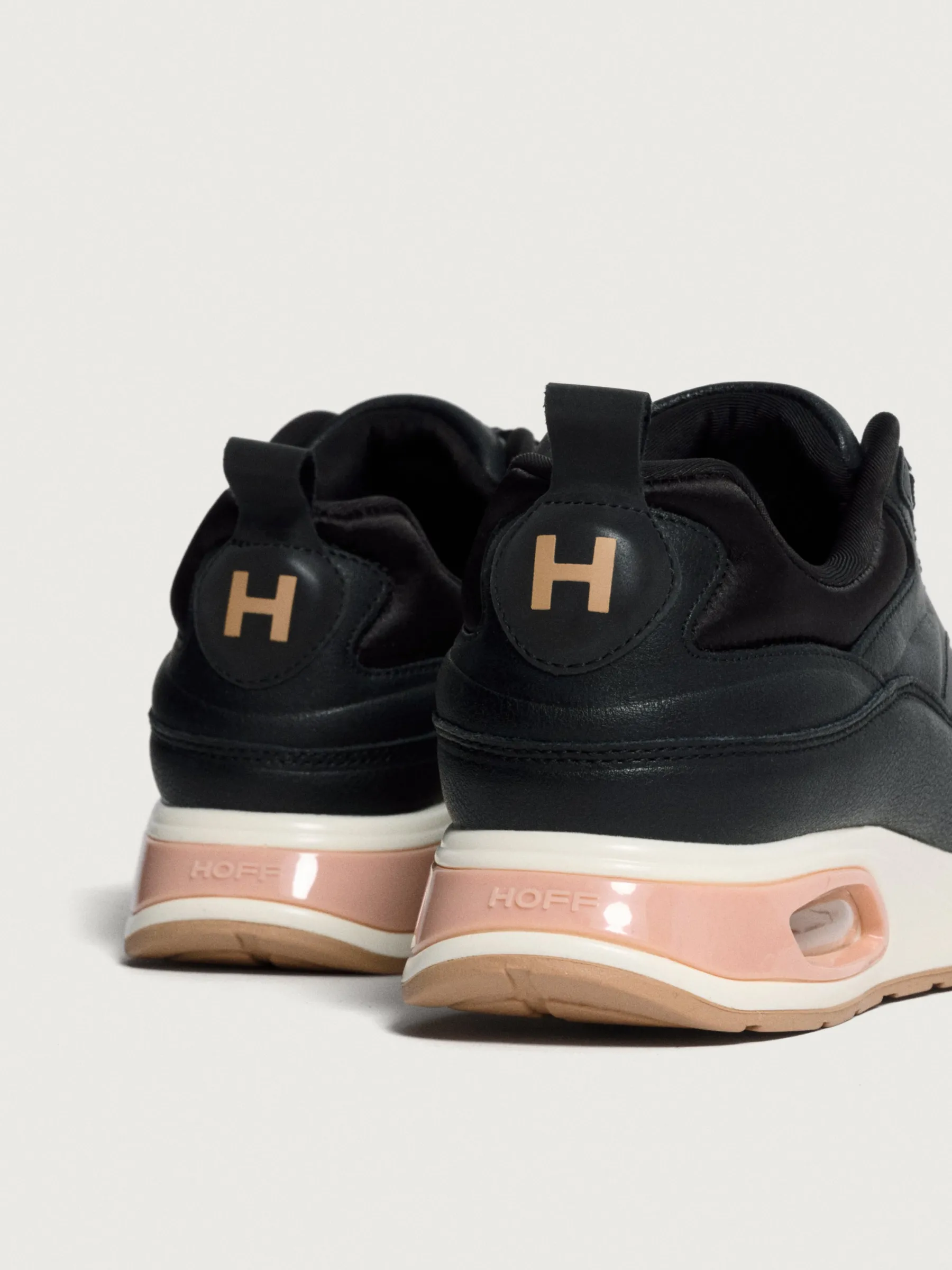 CAYAN TOWER Damen Skyline