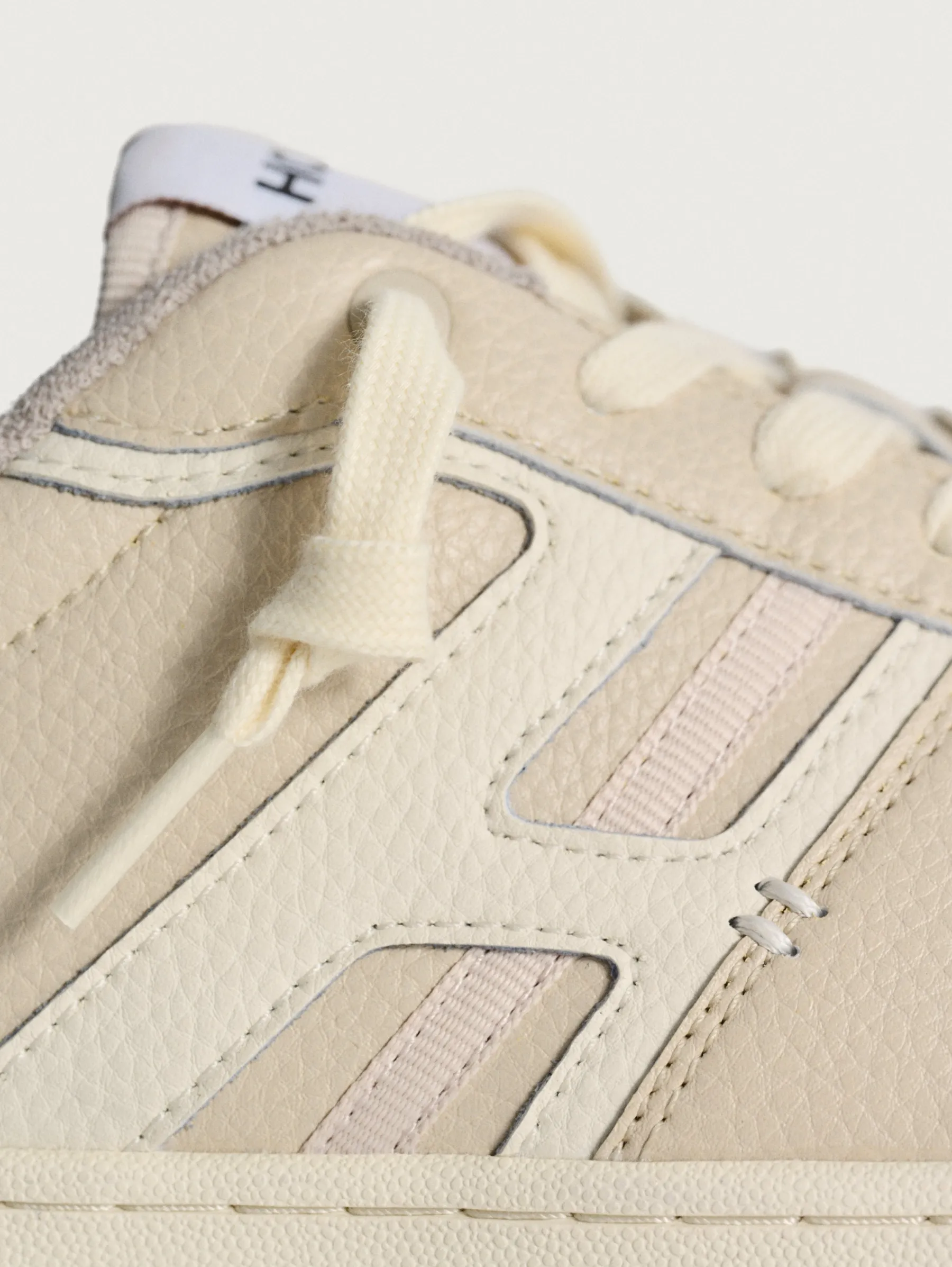 New PAVILLION Herren Metro